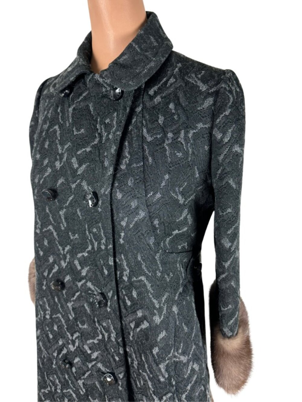 1960s Double‑Breasted Wool Jacquard Evening Coat w/ Mink Trim – Armand Paris NY - Picture 6 of 10
